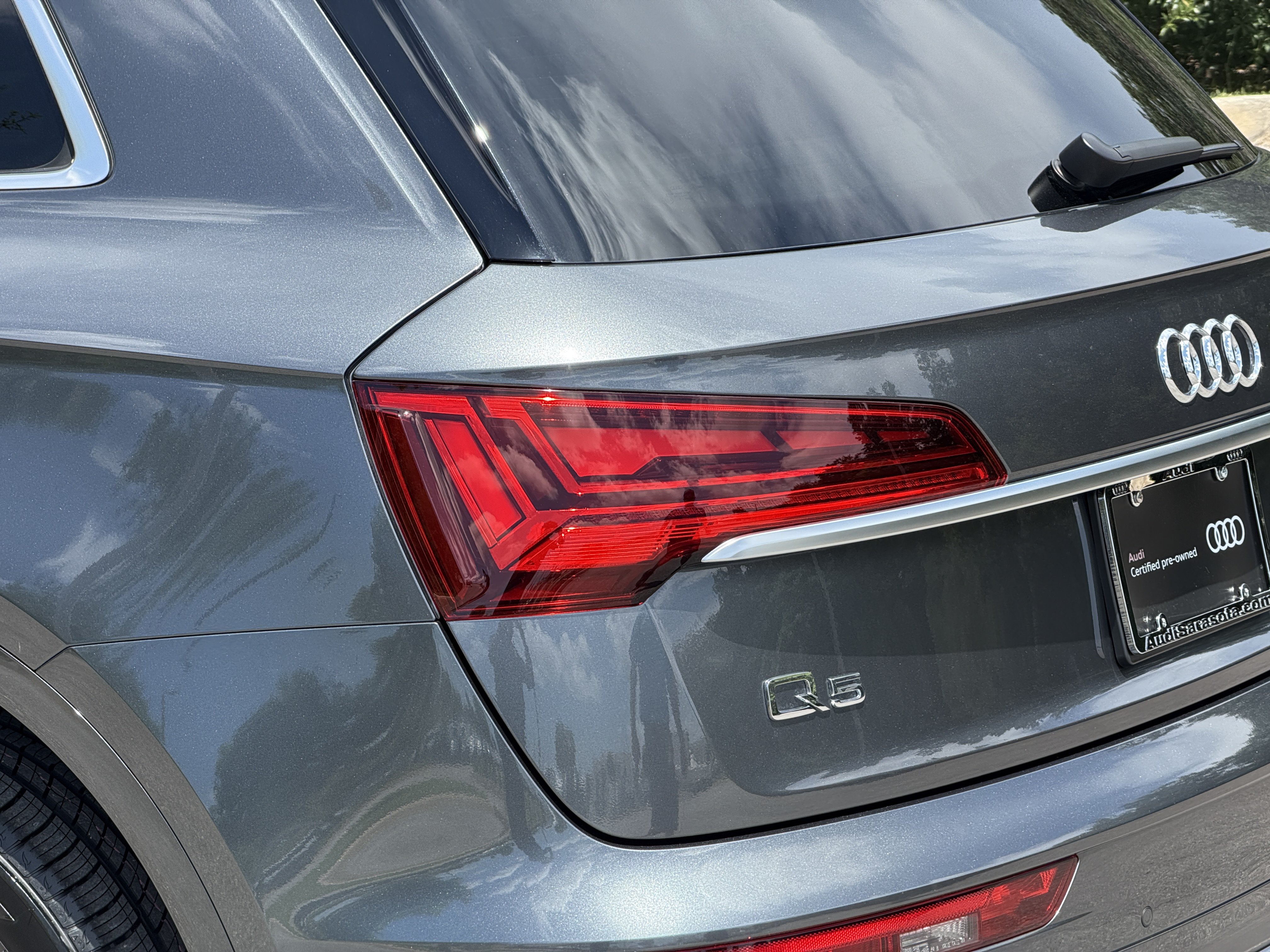 Certified 2023 Audi Q5 2.0T Premium Plus w/ Premium Plus Package AWD/4WD image 10
