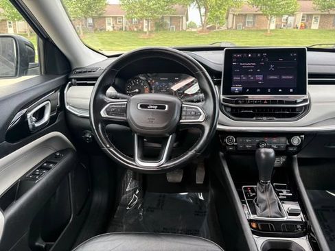 Used 2022 Jeep Compass Limited AWD/4WD image 21