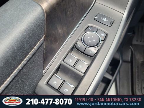 Used 2023 Ford F250 Lariat w/ Lariat Ultimate Package AWD/4WD image 18