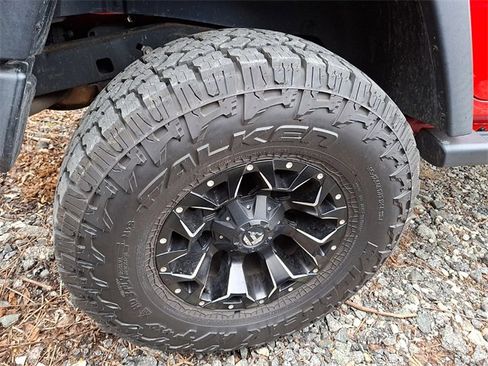 Used 2018 Jeep Wrangler Unlimited Sport S image 6