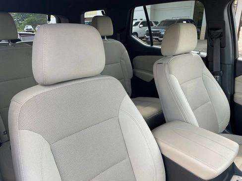 Used 2022 Chevrolet Traverse LT FWD image 38