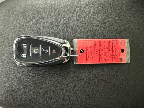 Used 2018 Chevrolet Equinox LT w/ Sun & Infotainment Package FWD image 32