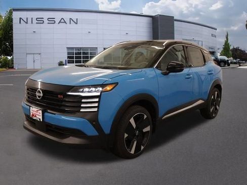 New 2025 Nissan Kicks SR w/ SR Premium Package image 4