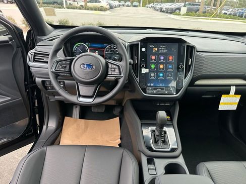 New 2025 Subaru Forester Limited image 12