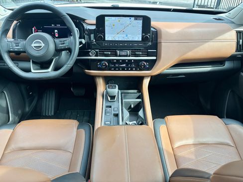 Used 2024 Nissan Pathfinder Platinum w/ Cargo Package FWD image 12