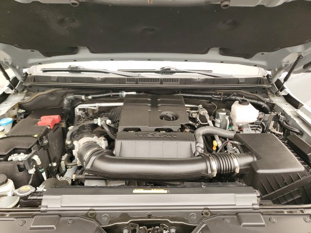 Used 2024 Nissan Frontier PRO-4X w/ Off-Road Protection Package AWD/4WD image 11