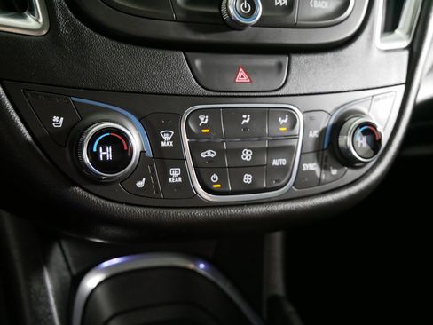 Used 2022 Chevrolet Malibu Premier image 23