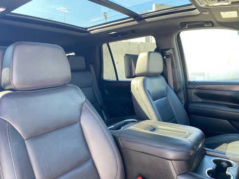 Used 2022 Chevrolet Tahoe Z71 w/ Z71 Off-Road Package image 26