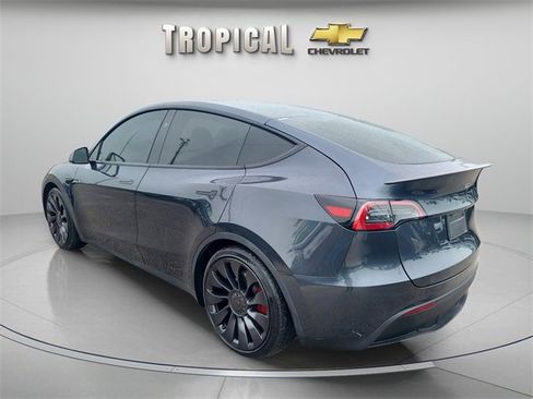 Used 2024 Tesla Model Y Performance image 3