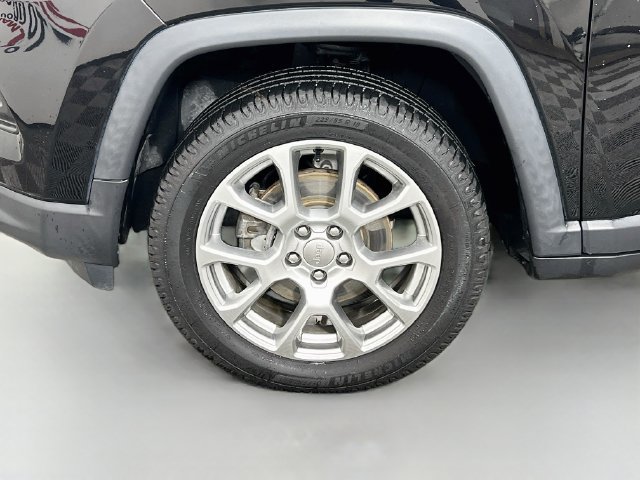 Used 2022 Jeep Compass Latitude AWD/4WD image 25