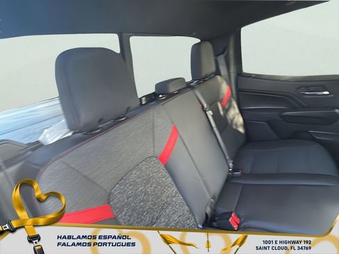 Used 2024 Chevrolet Colorado Z71 w/ Z71 Convenience Package 2 image 29