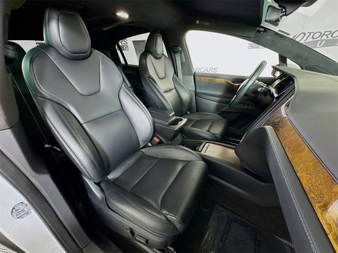 Used 2021 Tesla Model X Long Range image 28