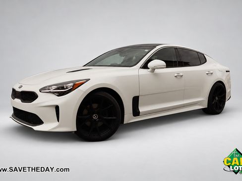 Used 2019 Kia Stinger Premium RWD image 2