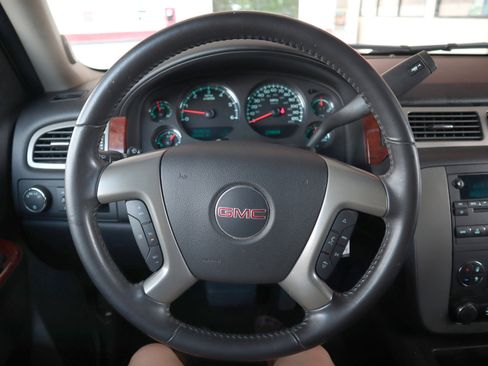 Used 2014 GMC Yukon SLT image 44