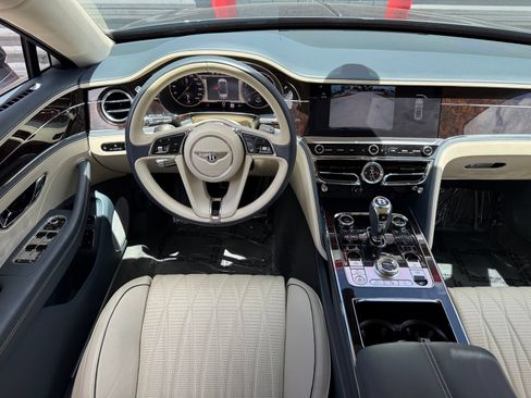 Used 2020 Bentley Flying Spur W12 AWD/4WD image 32