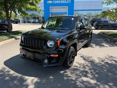 Used 2020 Jeep Renegade Altitude AWD/4WD image 9