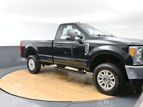 Used 2017 Ford F250 XL w/ STX Appearance Package image 4