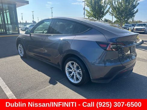 Used 2023 Tesla Model Y Long Range AWD/4WD image 5