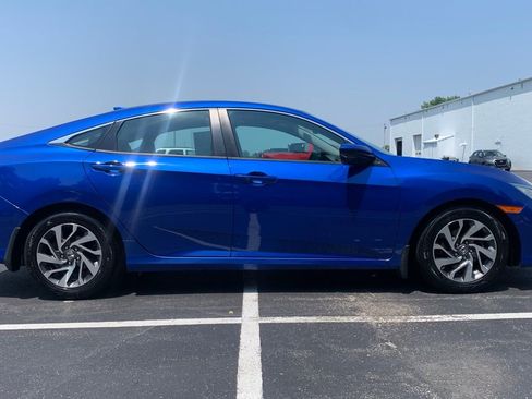 Used 2017 Honda Civic EX image 8