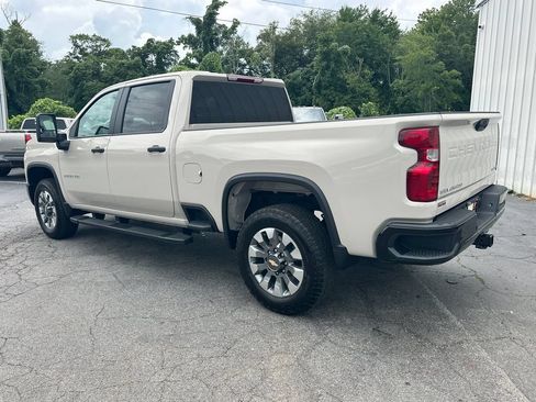 Used 2026 Chevrolet Silverado 2500 Custom w/ Custom Value Package AWD/4WD image 8