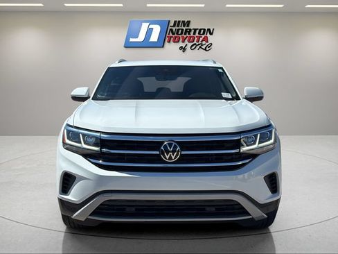 Used 2022 Volkswagen Atlas Cross Sport SEL AWD/4WD image 2