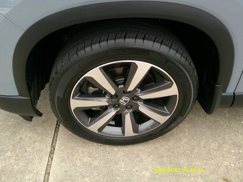 Used 2023 Honda Pilot Touring image 7