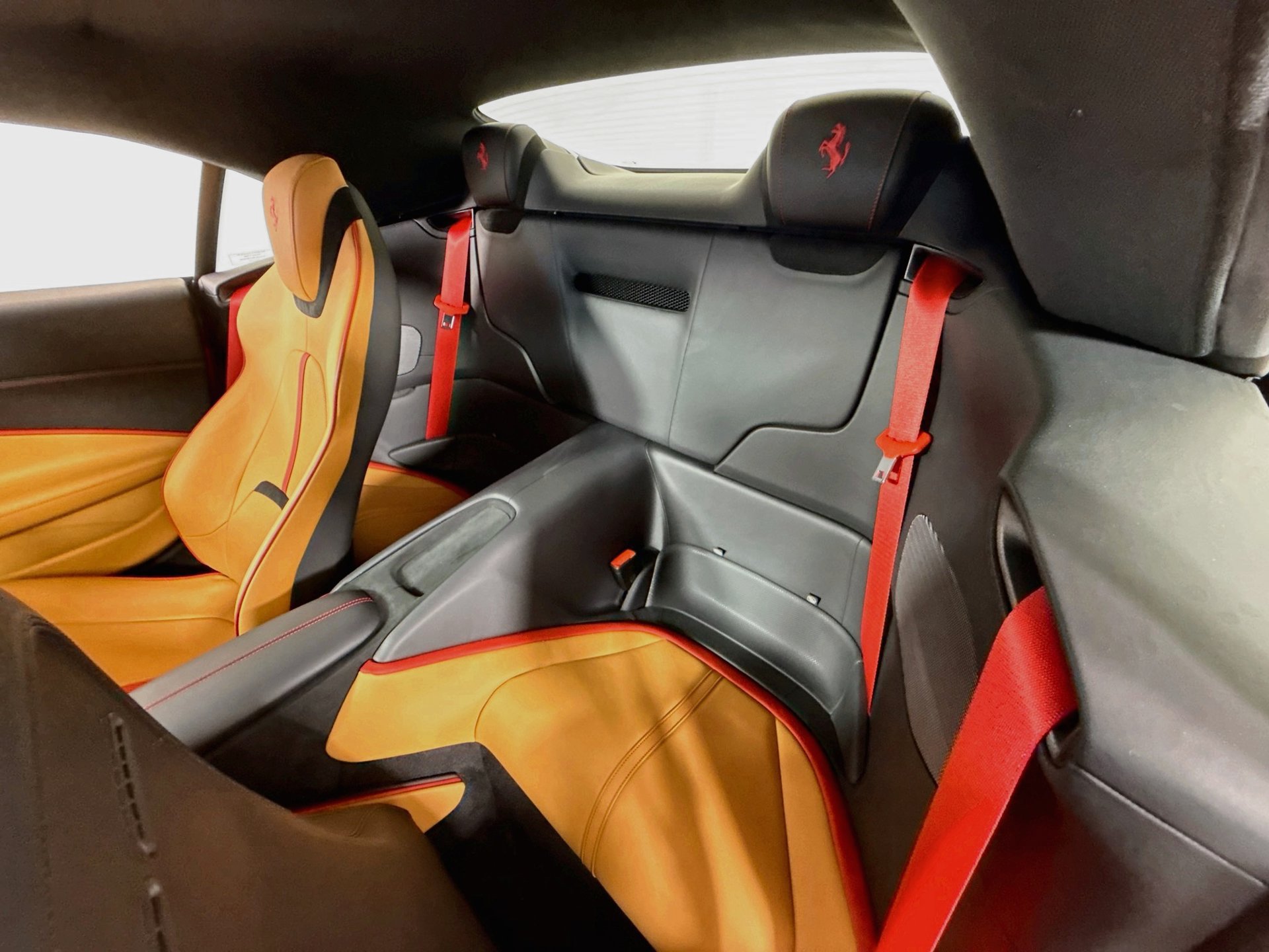 Certified 2024 Ferrari Roma Spider RWD image 19