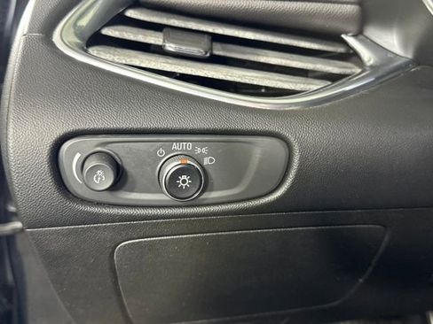 Used 2017 Chevrolet Malibu LT w/ Leather Package image 19