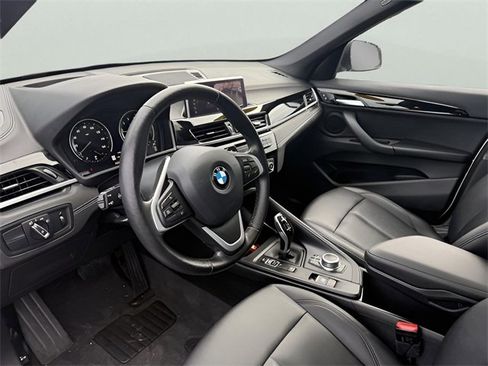 Used 2021 BMW X1 xDrive28i w/ Premium Package image 13