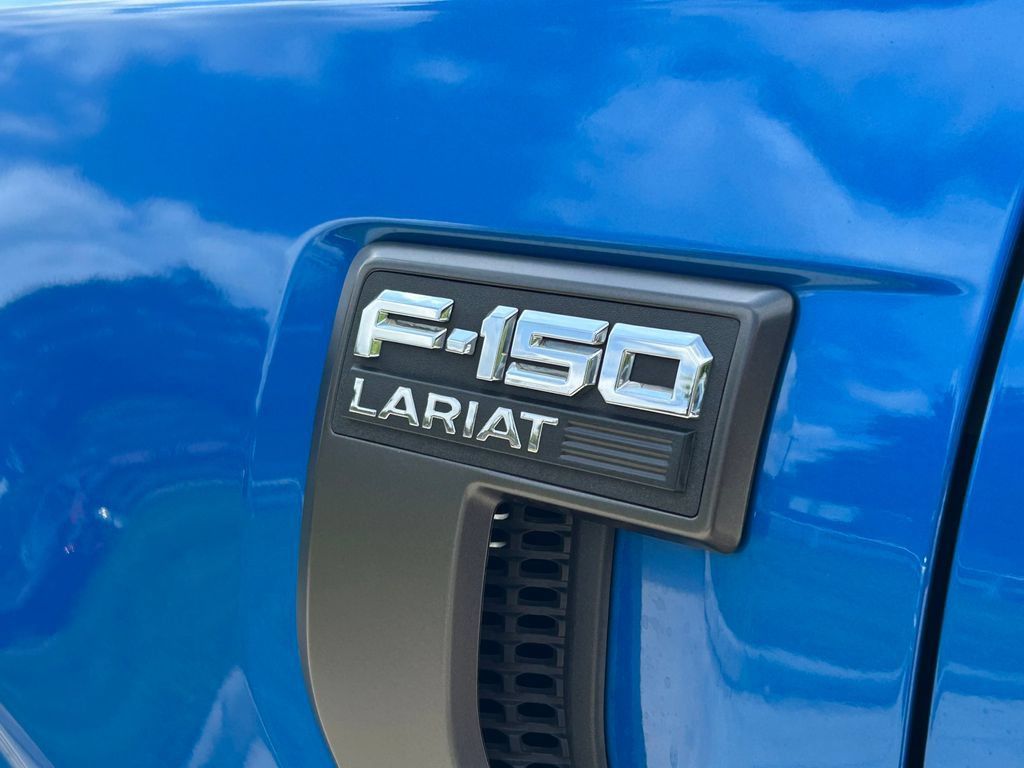 Used 2021 Ford F150 Lariat w/ Equipment Group 502A High AWD/4WD image 14
