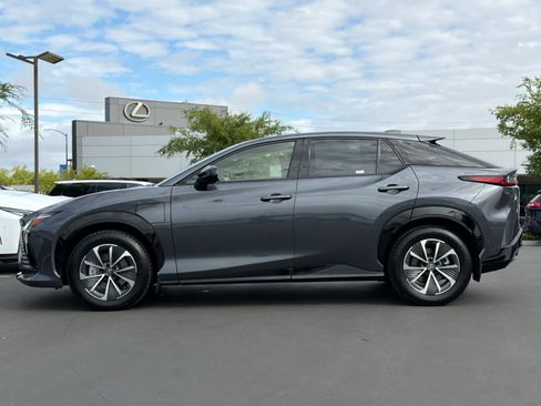 Used 2023 Lexus RZ 450e Premium w/ Technology Package AWD/4WD image 9