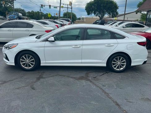 Used 2019 Hyundai Sonata SE FWD image 2