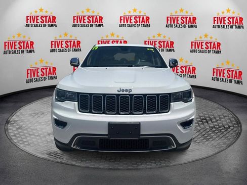 Used 2019 Jeep Grand Cherokee Limited AWD/4WD image 2