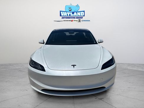 Used 2025 Tesla Model 3 Long Range RWD image 29