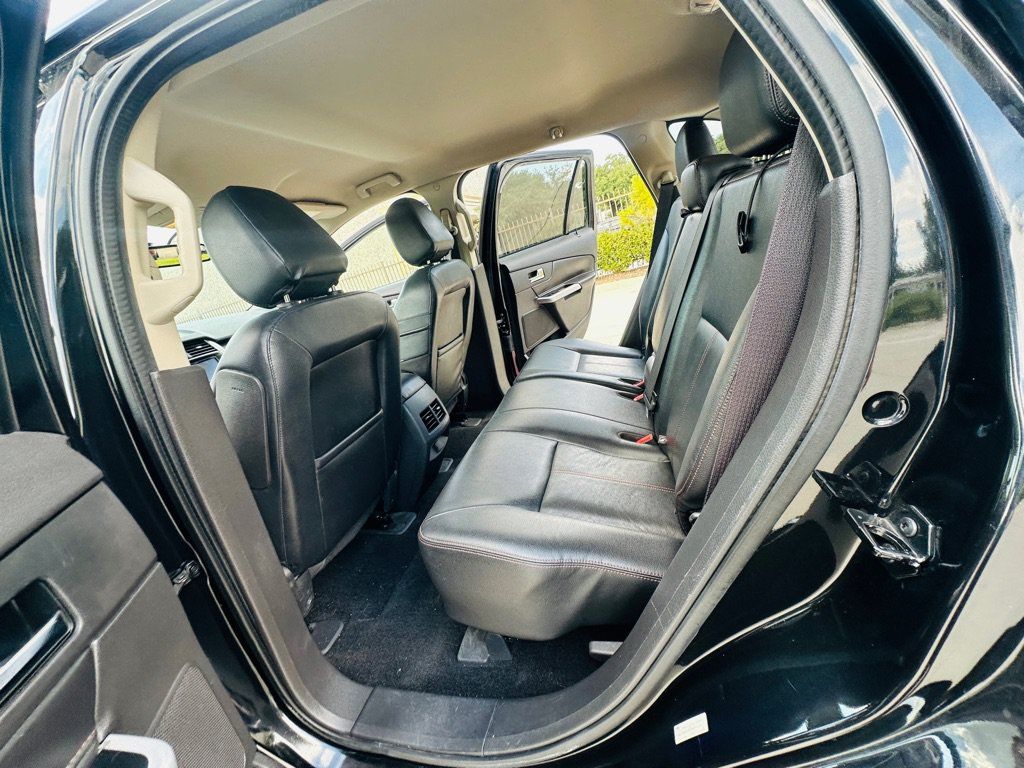 Used 2014 Ford Edge SEL w/ Equipment Group 205A AWD/4WD image 17
