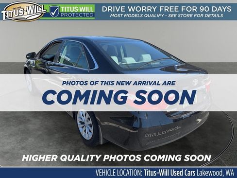 Used 2017 Toyota Camry LE FWD image 3