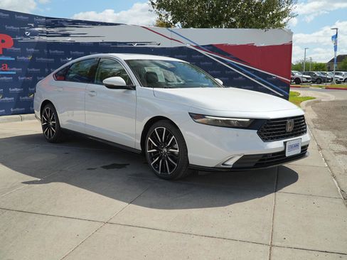 New 2025 Honda Accord Touring image 3