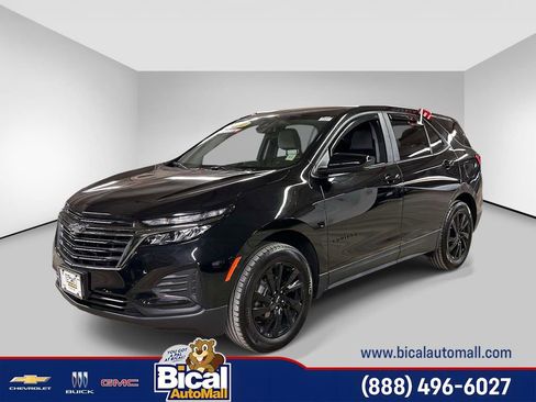 Used 2024 Chevrolet Equinox LS w/ LS Convenience Package image 1