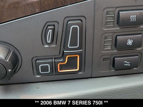 Used 2006 BMW 750i RWD image 17