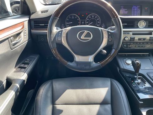 Used 2014 Lexus ES 350 w/ Premium Package FWD image 22