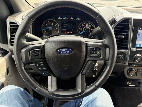Used 2017 Ford F150 XLT w/ Equipment Group 302A Luxury AWD/4WD image 21