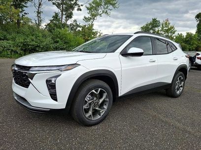 New 2025 Chevrolet Trax LT w/ Driver Confidence Package