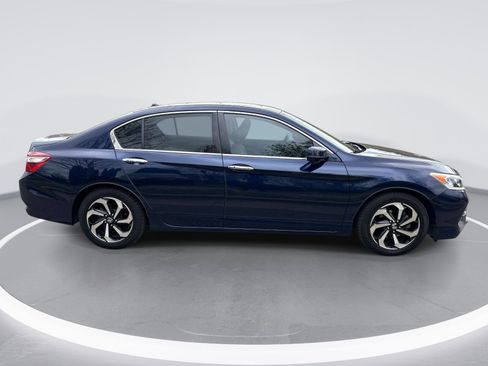 Used 2016 Honda Accord EX-L image 9