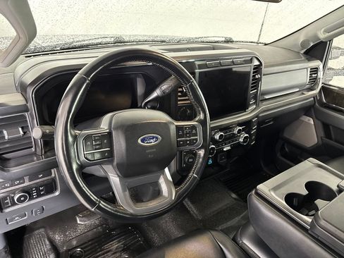 Used 2024 Ford F350 Lariat w/ Black Appearance Package AWD/4WD image 10
