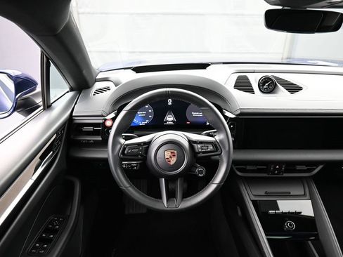 Certified 2024 Porsche Macan 4 Electric image 18