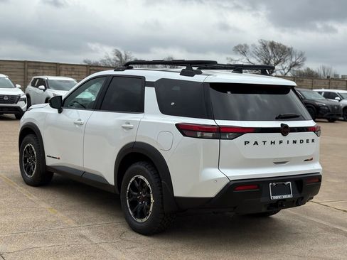New 2026 Nissan Pathfinder Rock Creek image 7