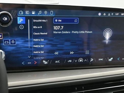 New 2026 Chevrolet Traverse LT w/ Enhanced Driving Package FWD image 33