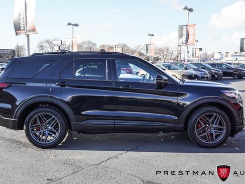 Used 2025 Ford Explorer ST image 26