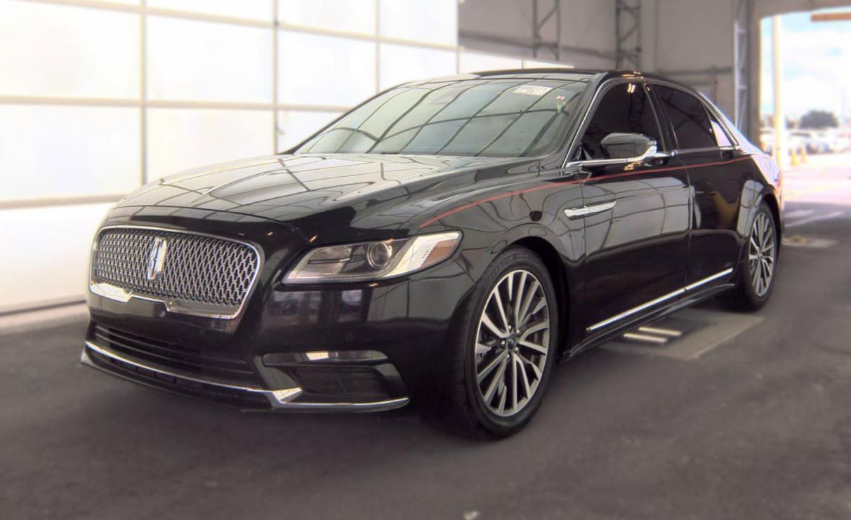 Used 2019 Lincoln Continental Select FWD image 1