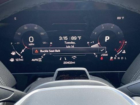 Used 2025 GMC Yukon Denali w/ Denali Reserve Package AWD/4WD image 23